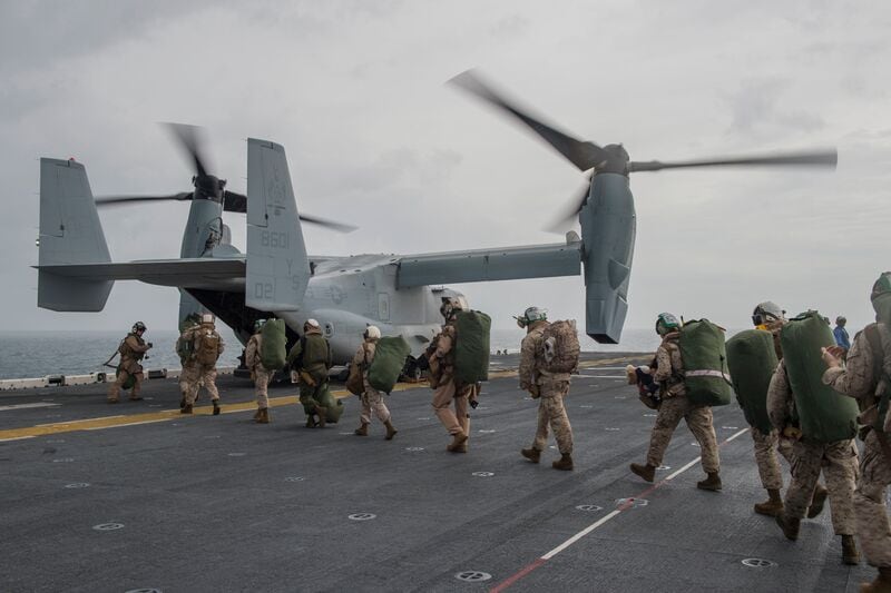 MV-22_troop_transport