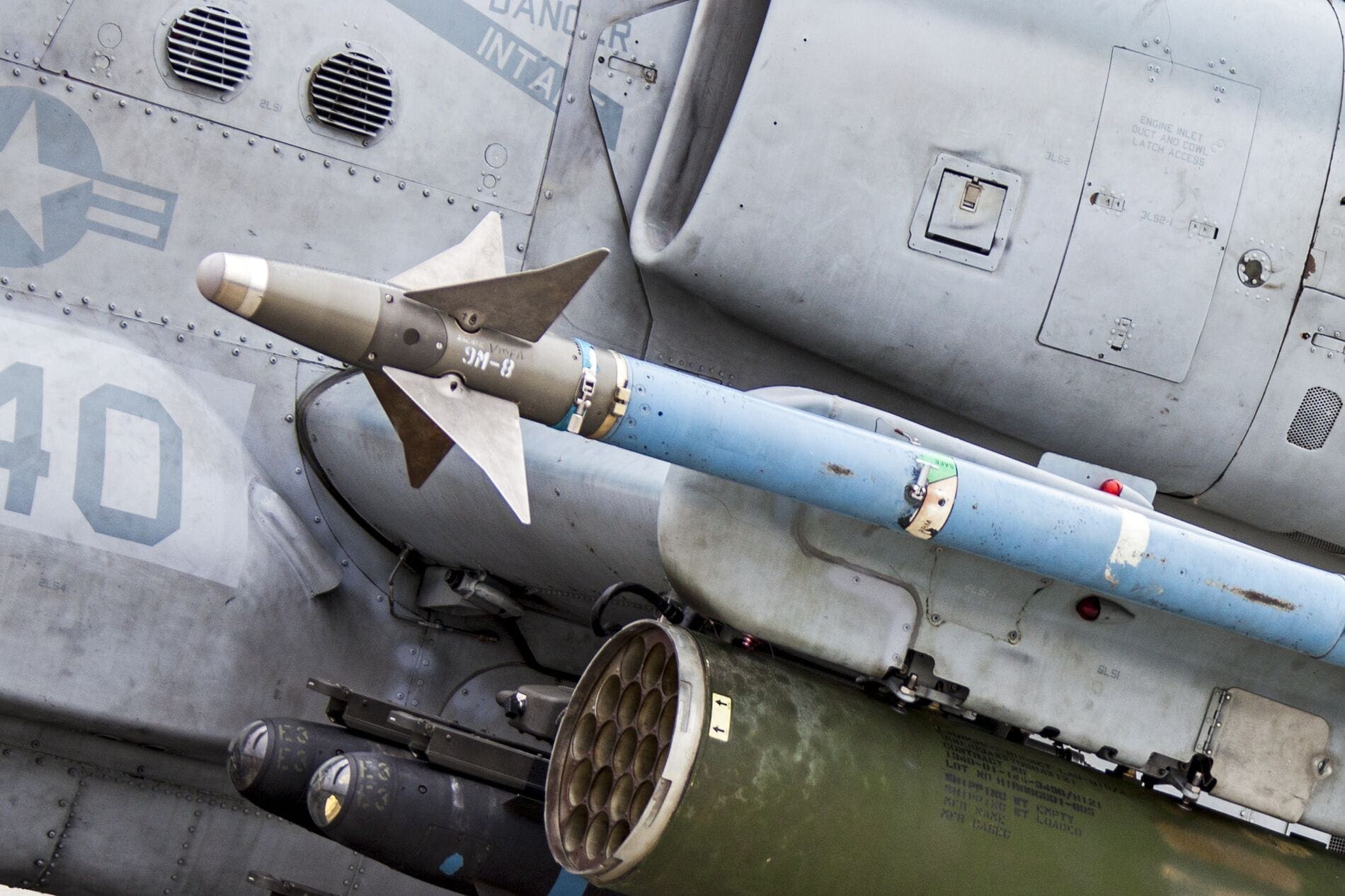 Bell Ah 1z Attack And Reconnaissance Helicopter Engineered For The Extreme