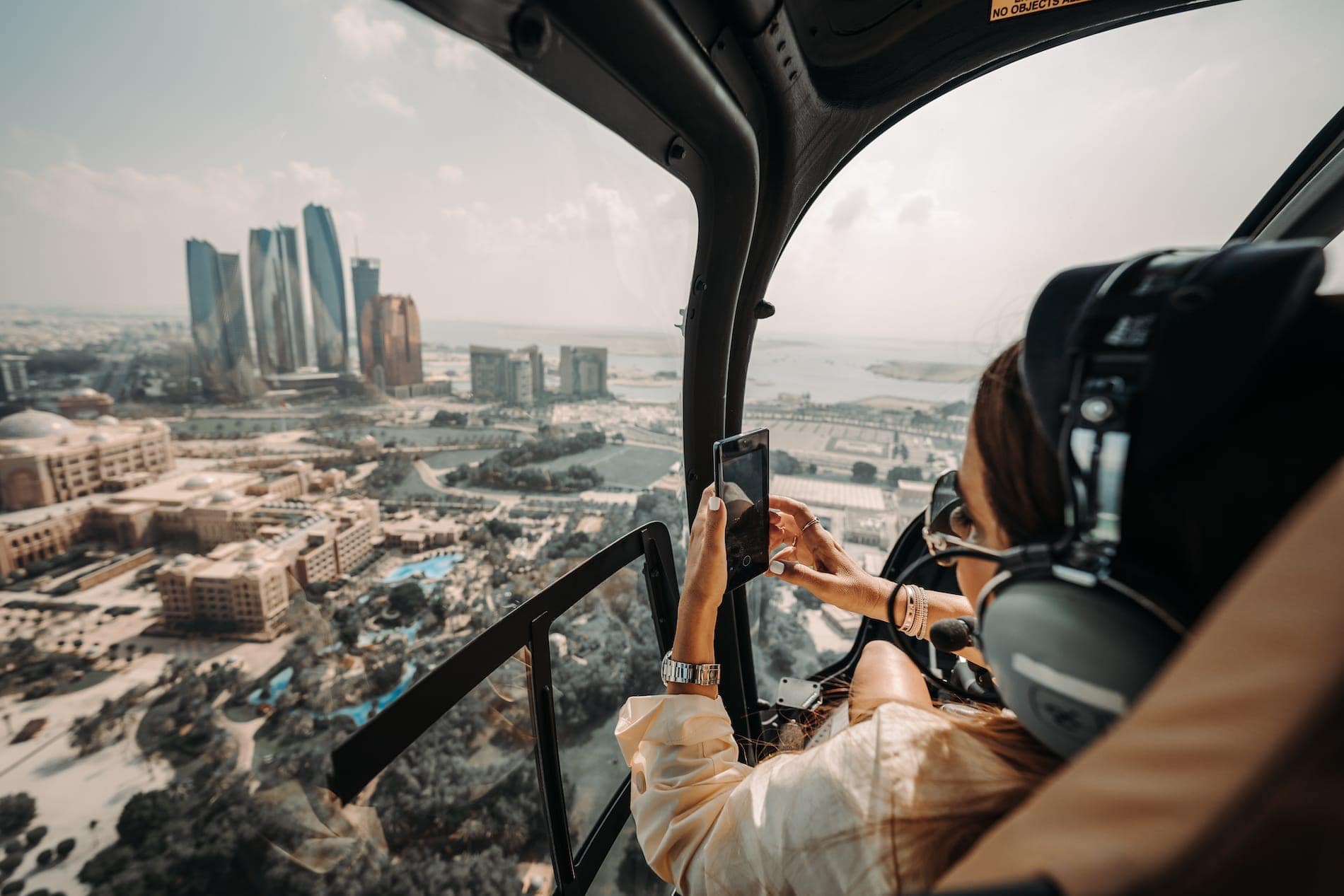 Bell 505 Dubai Influencer Flight