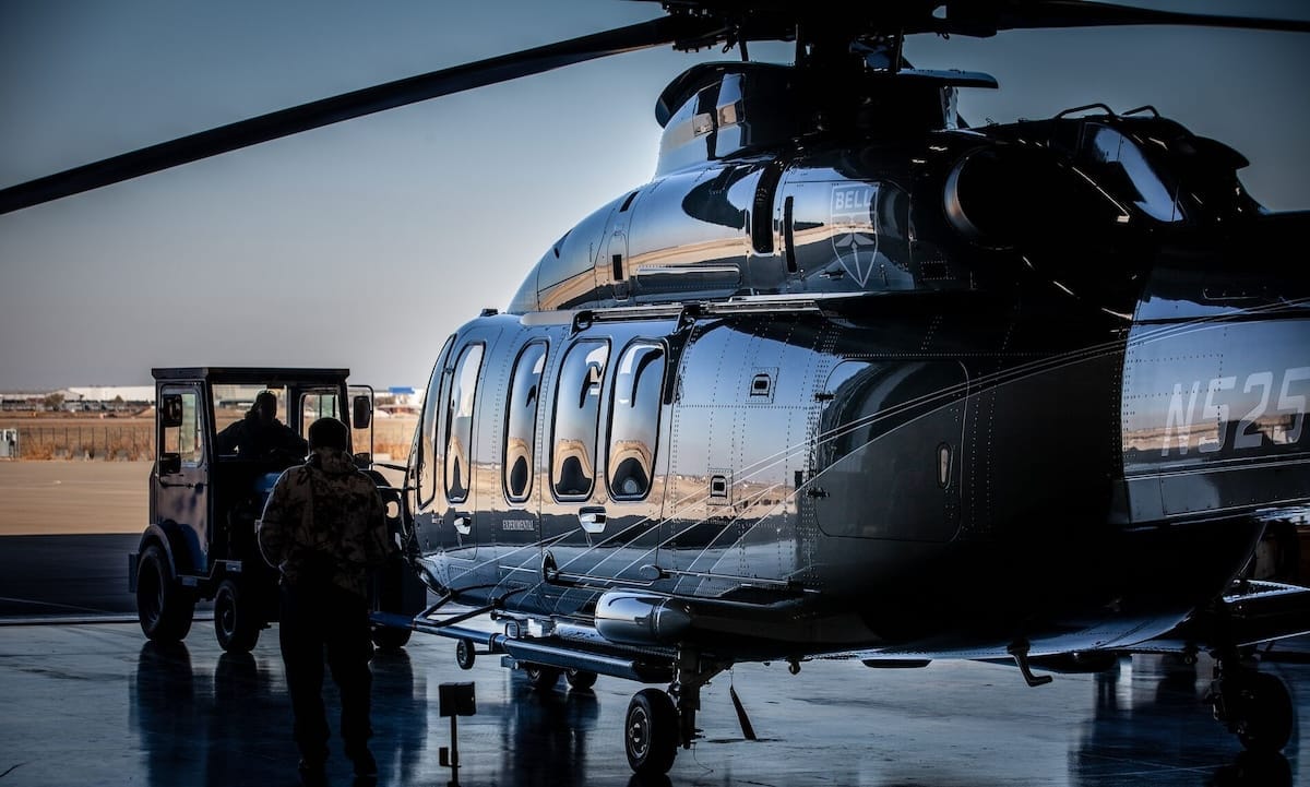 Bell 525 in Hangar